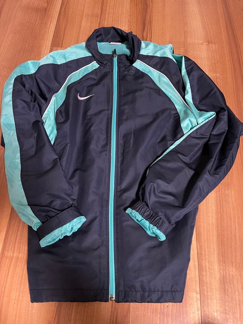 Nike）ランニング用ジャージ上下セット M