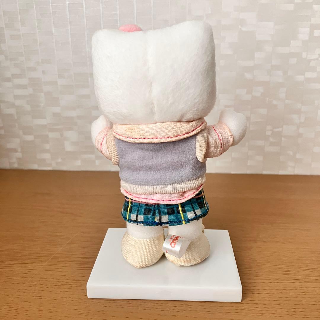 サンリオオリジナルドール　ユニホーム ハローキティ ぬいぐるみ セーター付き