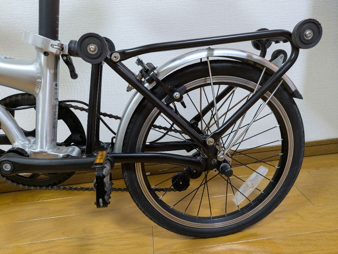 HARRY QUINN ハリークイン 折り畳み電動アシスト自転車 スターシルバー