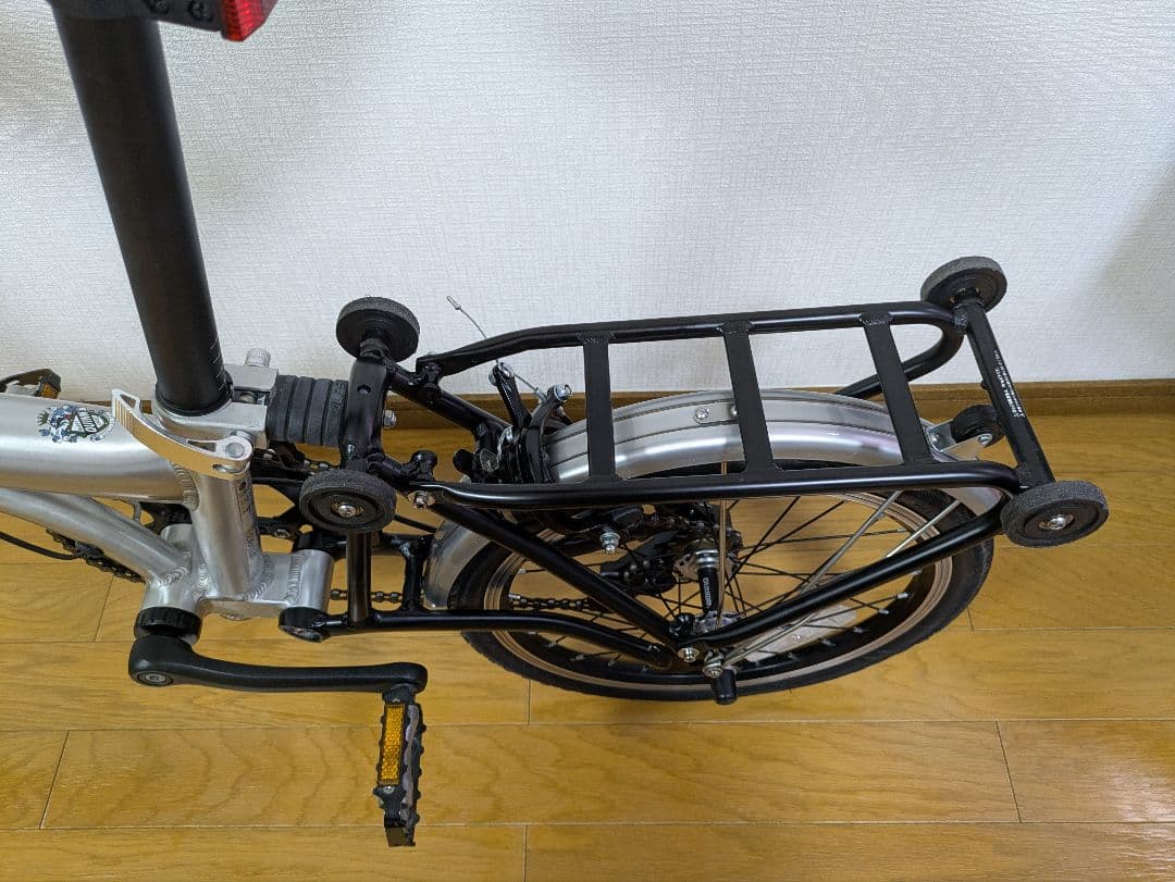 HARRY QUINN ハリークイン 折り畳み電動アシスト自転車 スターシルバー