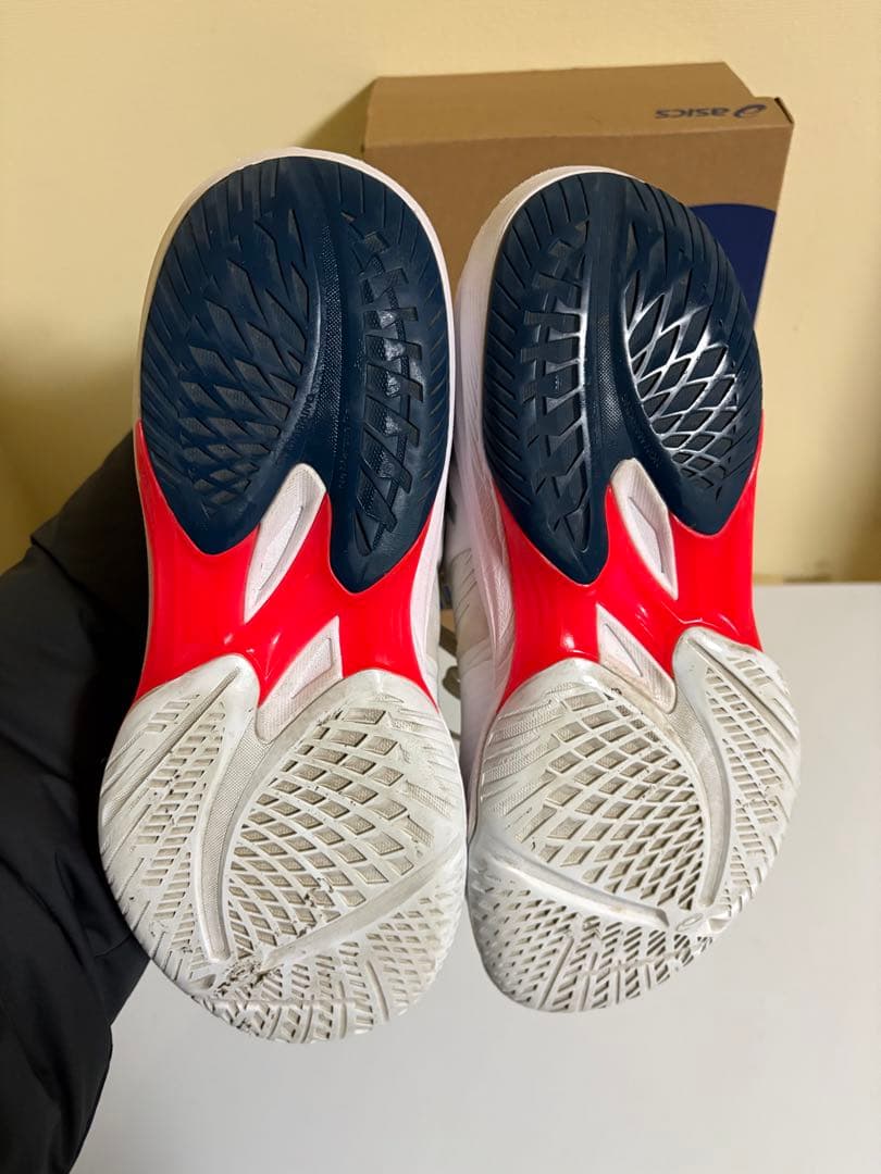 ゆ*き様 ASICS スカイエリートFF3 27.5センチ【おまけ付】