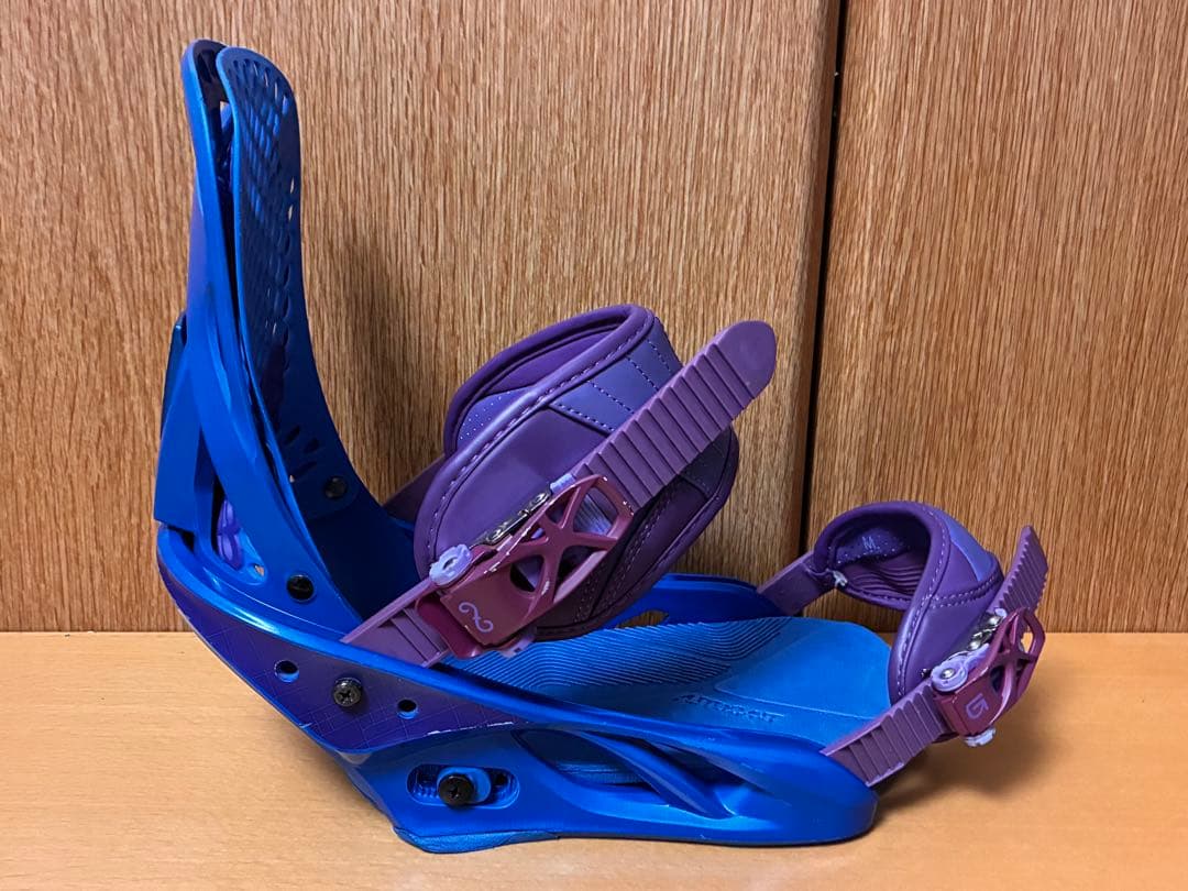 バートンBURTONバインディング【エスカペイド（レディースM）】青×紫