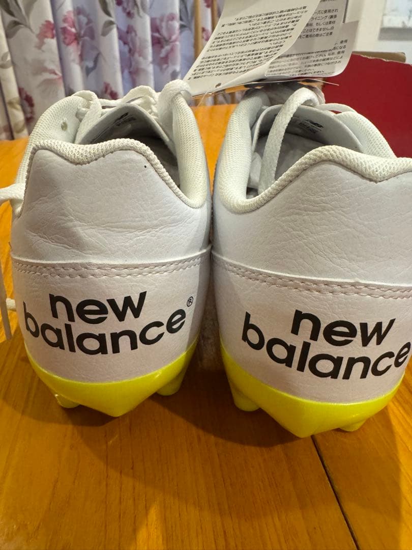 New Balance 442 サッカーシューズ ホワイト/ピンク