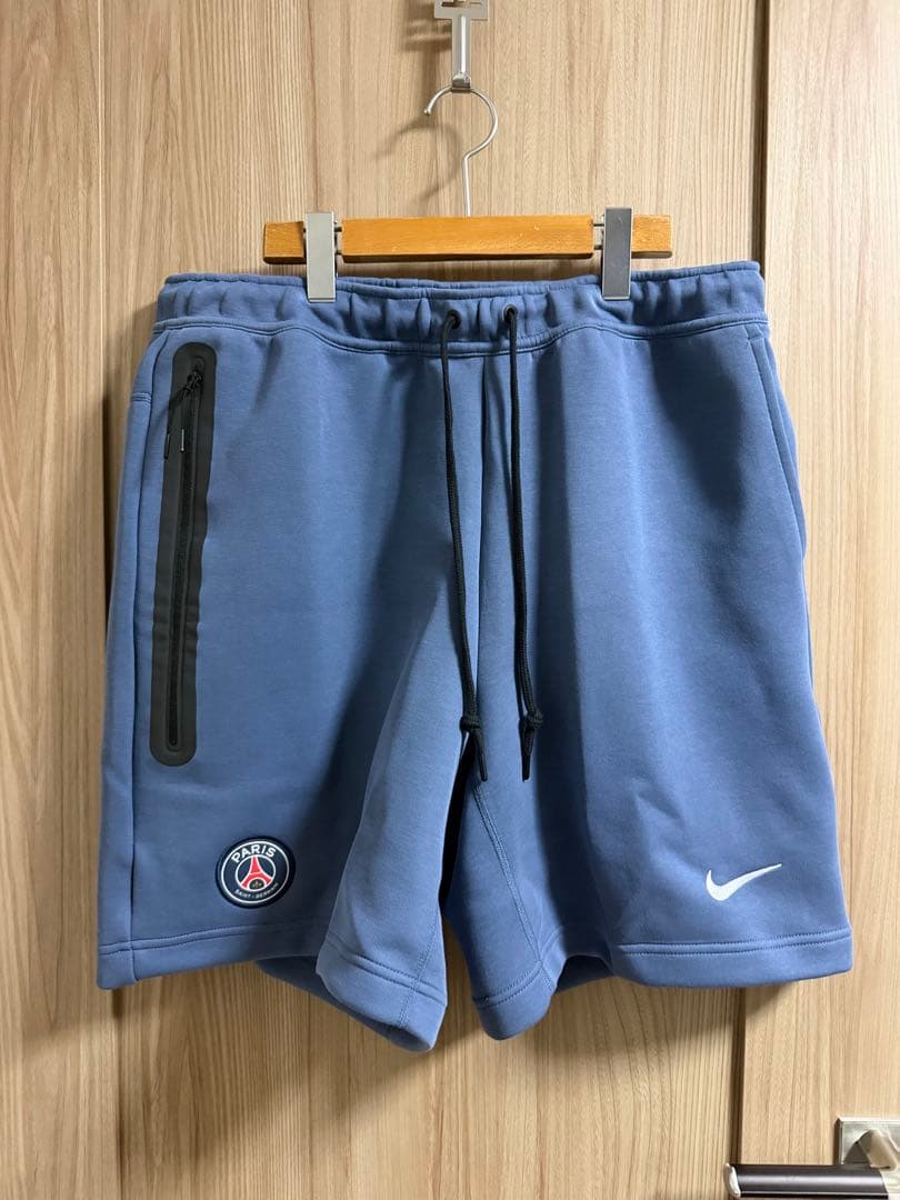 新品未使用　ナイキ　PSG NSW テックフリース　ショート　NIKE パリ