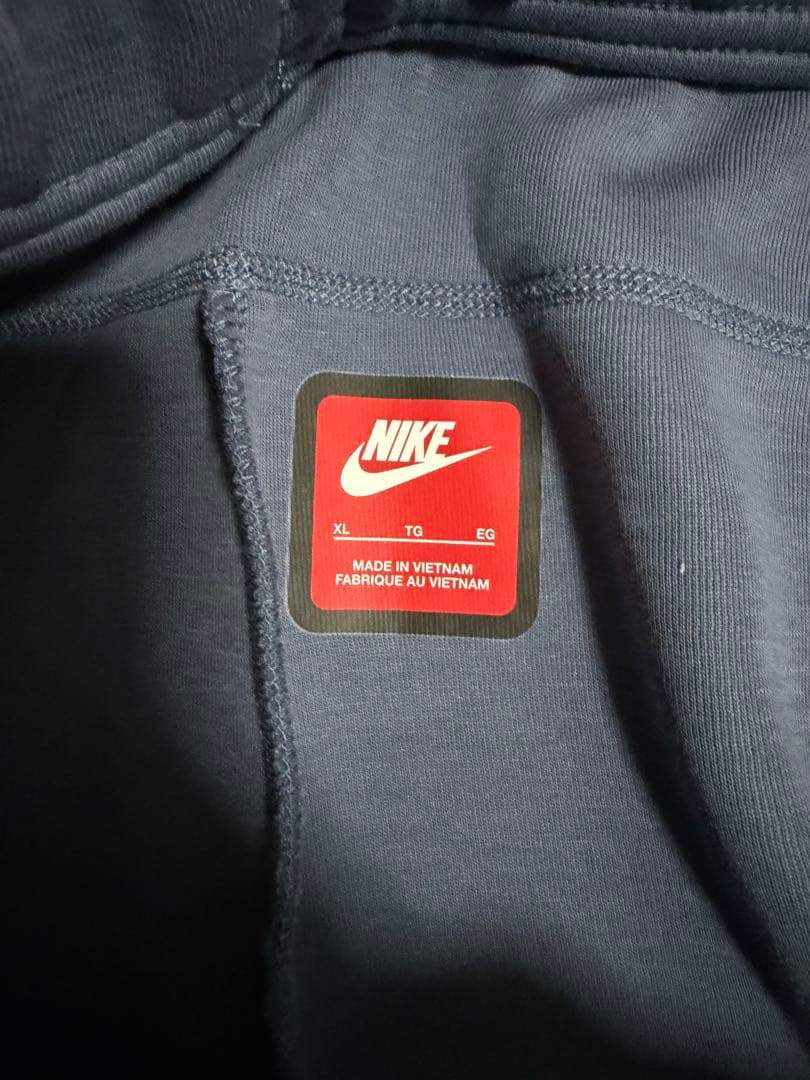 新品未使用　ナイキ　PSG NSW テックフリース　ショート　NIKE パリ