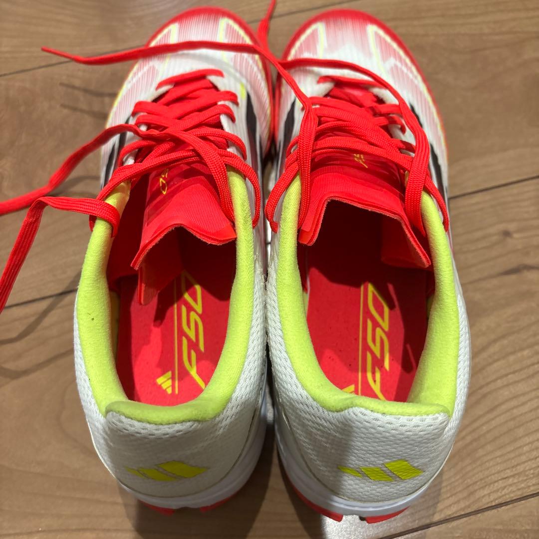 adidas F50 サッカーシューズ ホワイト/レッド/イエロー