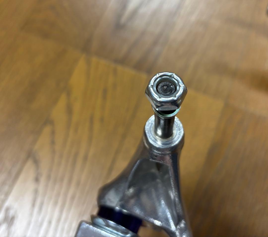 スケートボード VENTURE TRUCKS ALL POLISHED 5.2 HI