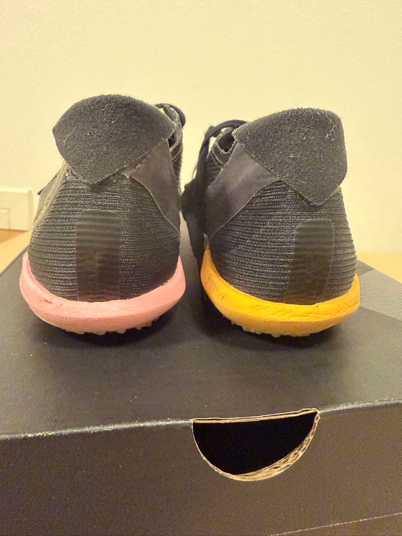 adizero スパイクシューズ ブラック/ホワイト　23.5