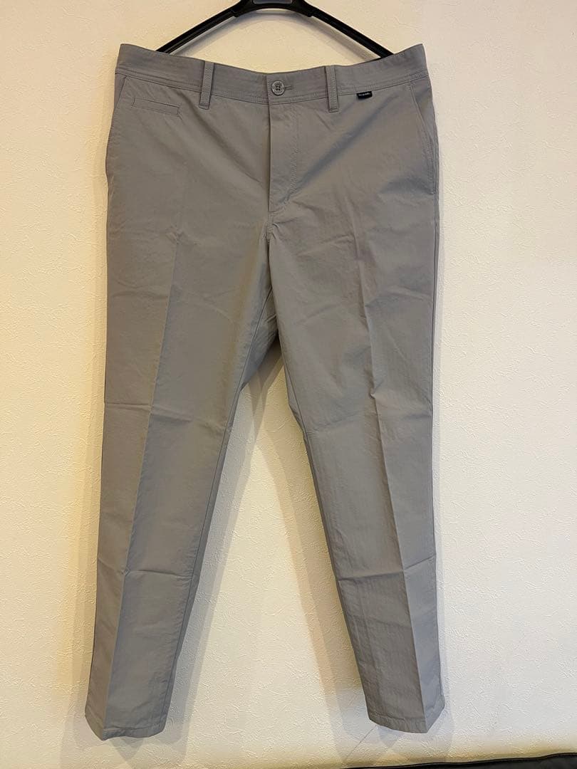 Travis Mathewライトグレー XL ストレッチテーパードパンツ