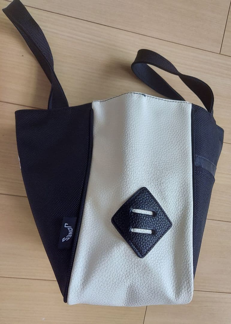 JONES カートバッグ 黒白