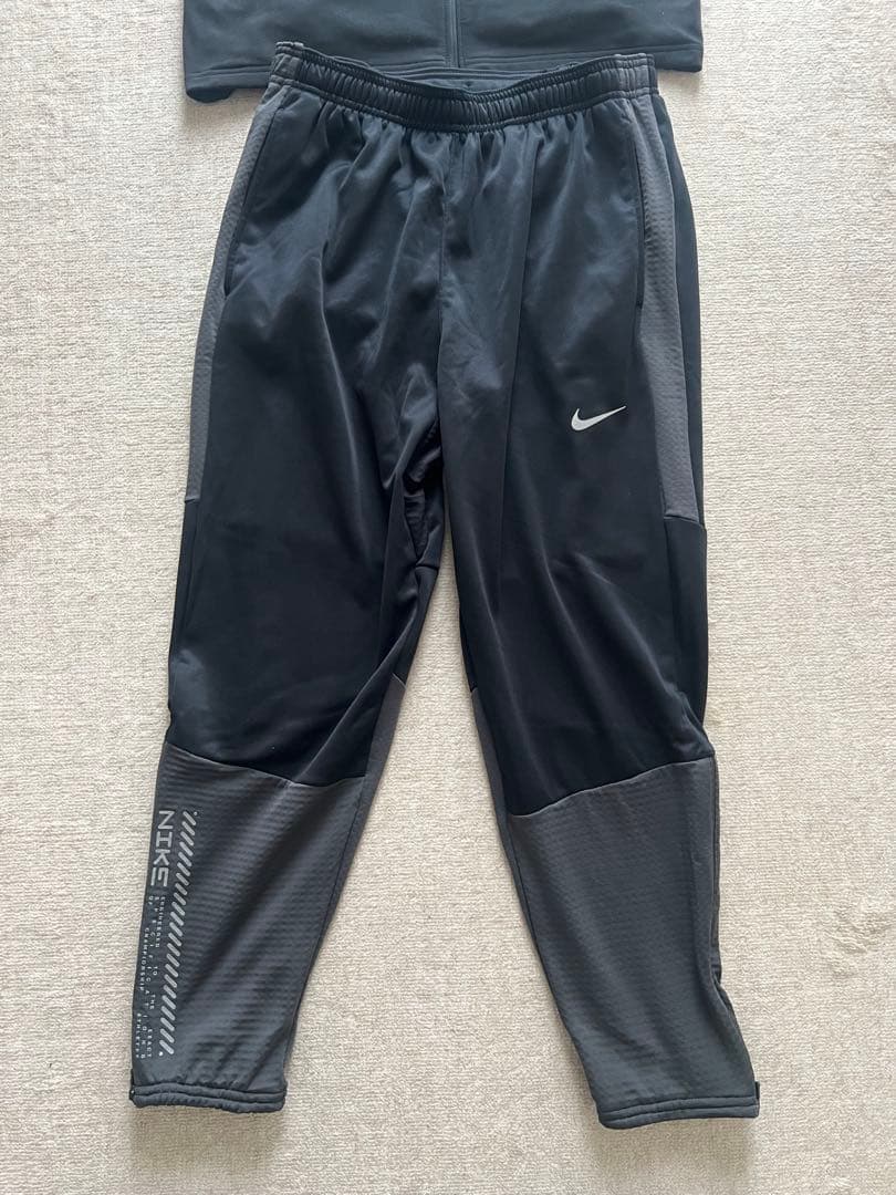 Nike ブラック ランニングウェア　パンツセット
