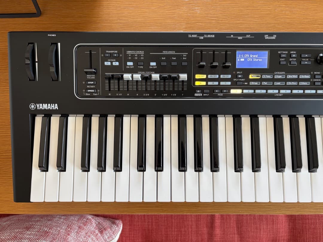 YAMAHA CK61 ステージキーボード