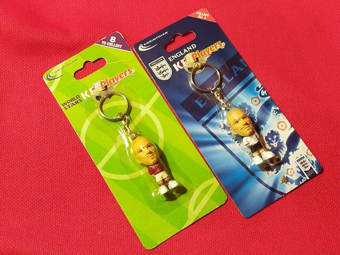 ◆　ベッカム　◆　イングランド　◆　フィギュアキーホルダー　２種類セット　◆