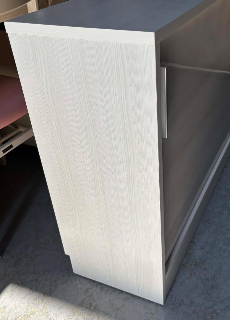 Dinos 国産 光沢木目が引き戸式カウンター下収納幅150cm Used/美品