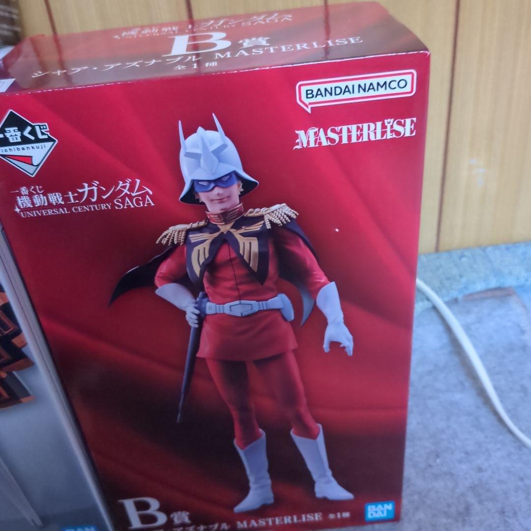 【未開封】A賞vガンダム 【未開封】B賞シャア 　　　　　D賞ヘッドマグネット