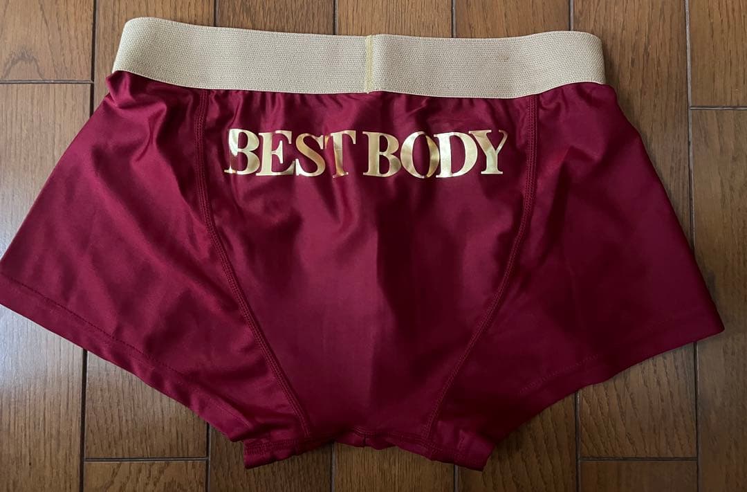 BEST BODY トレーニングショーツ 赤金