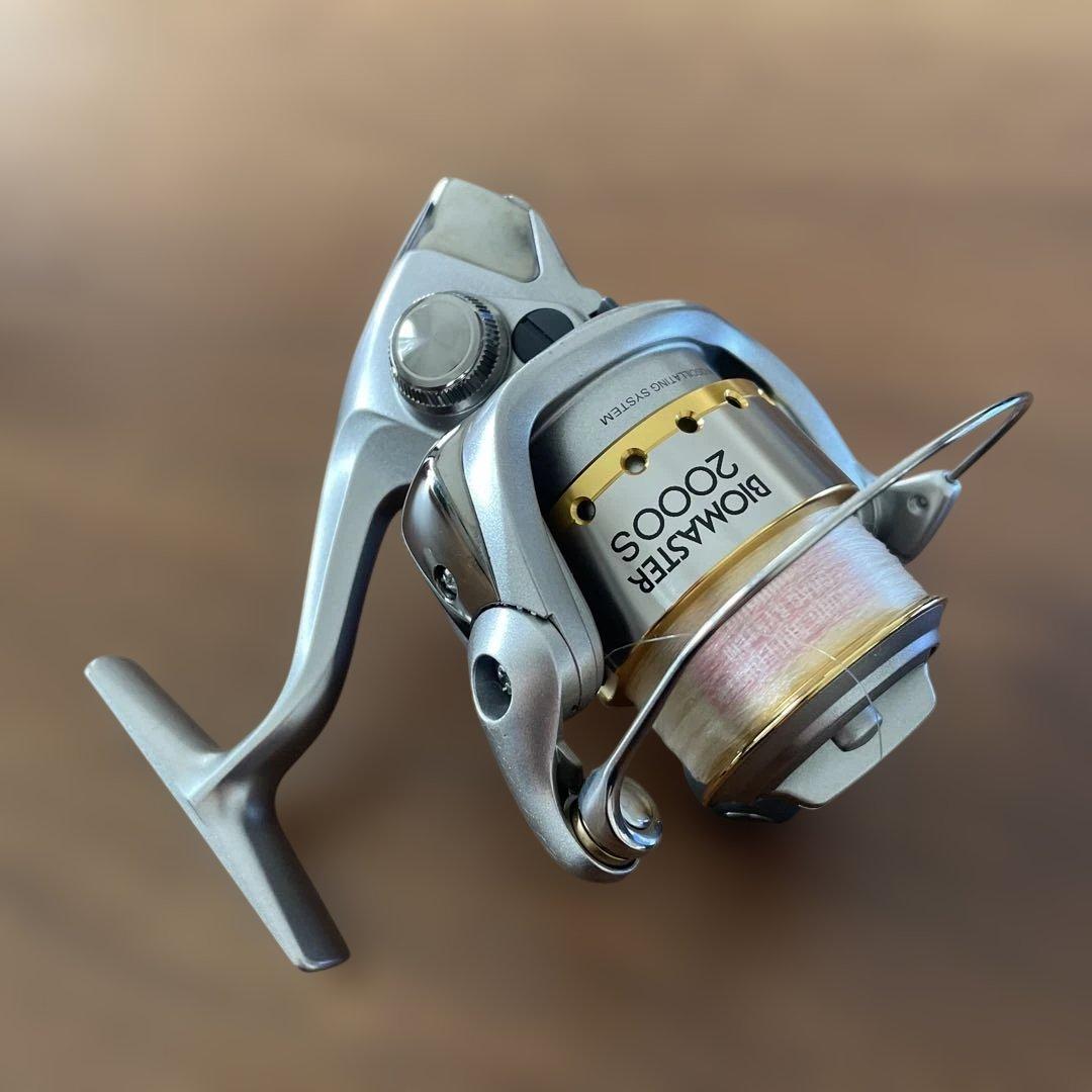 SHIMANO BIOMASTER 2000S フィッシングリール