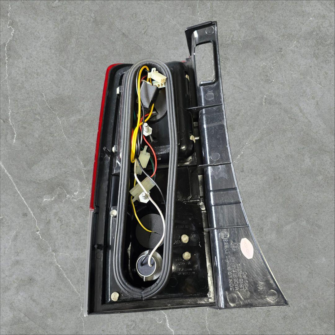 NCP30系 bB クリスタル フルLEDテールランプ