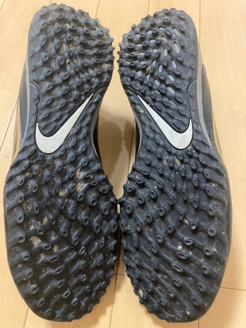 ナイキ フットサルシューズ