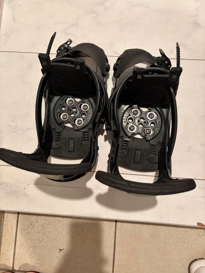 バートン Burton Mala Vita スノーボードビンディング