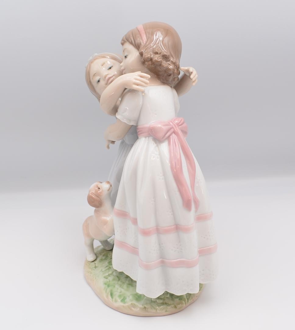 ハグして　＃8046　★リヤドロ　スペイン　ポーセリン　光沢仕上げ　美品　セール