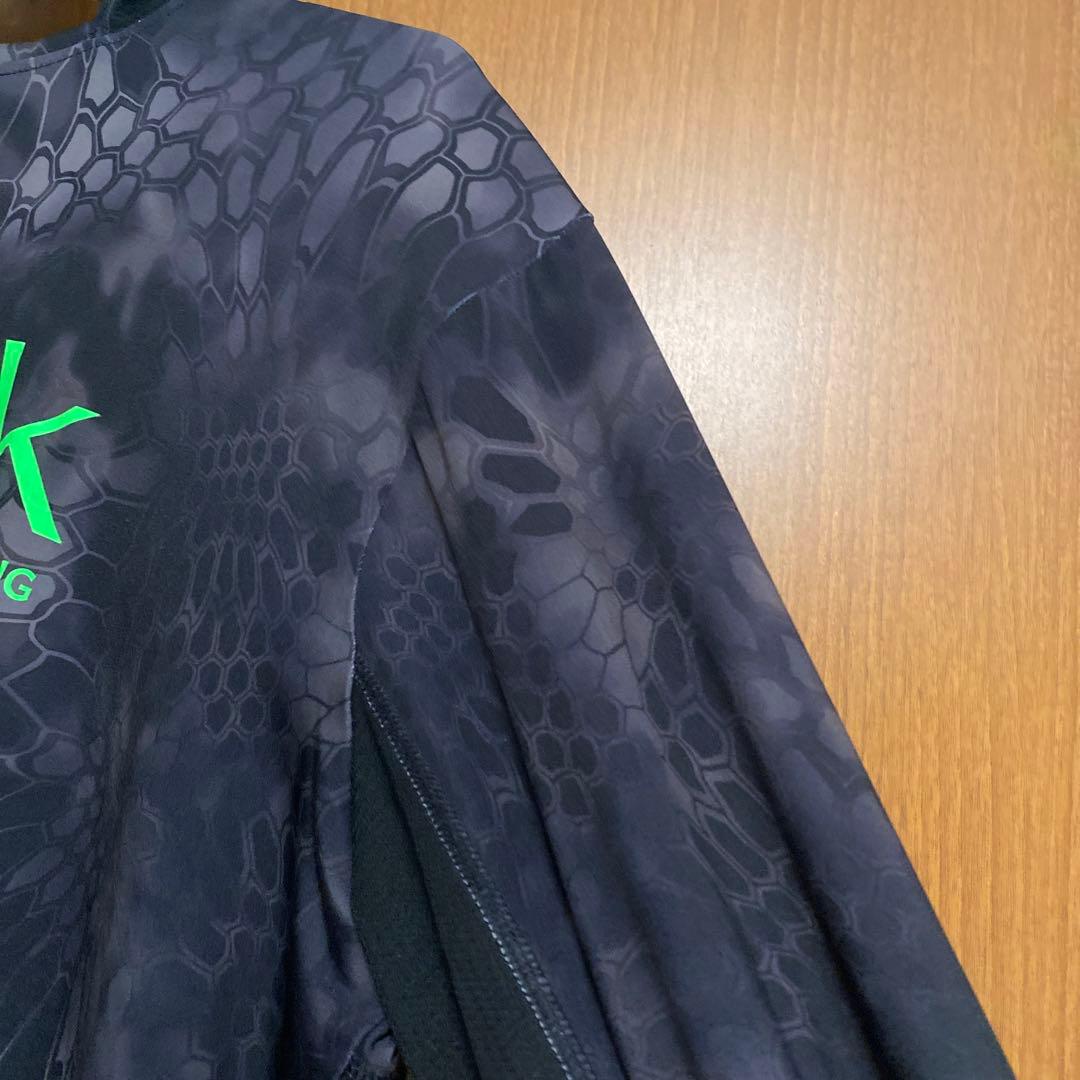 HUK PERFORMANCE FISHING ドライメッシュパーカー M