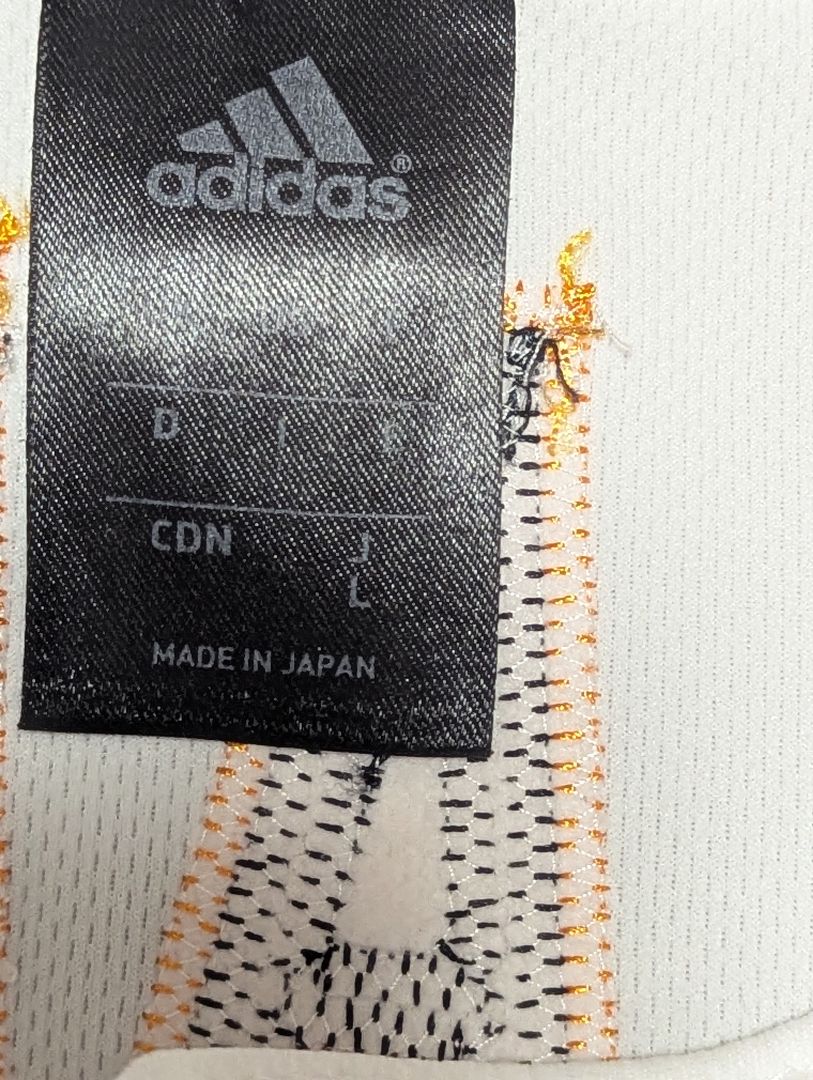 未使用　レプリカ　ジャイアンツユニフォーム　坂本勇人　　日本製　Lサイズ