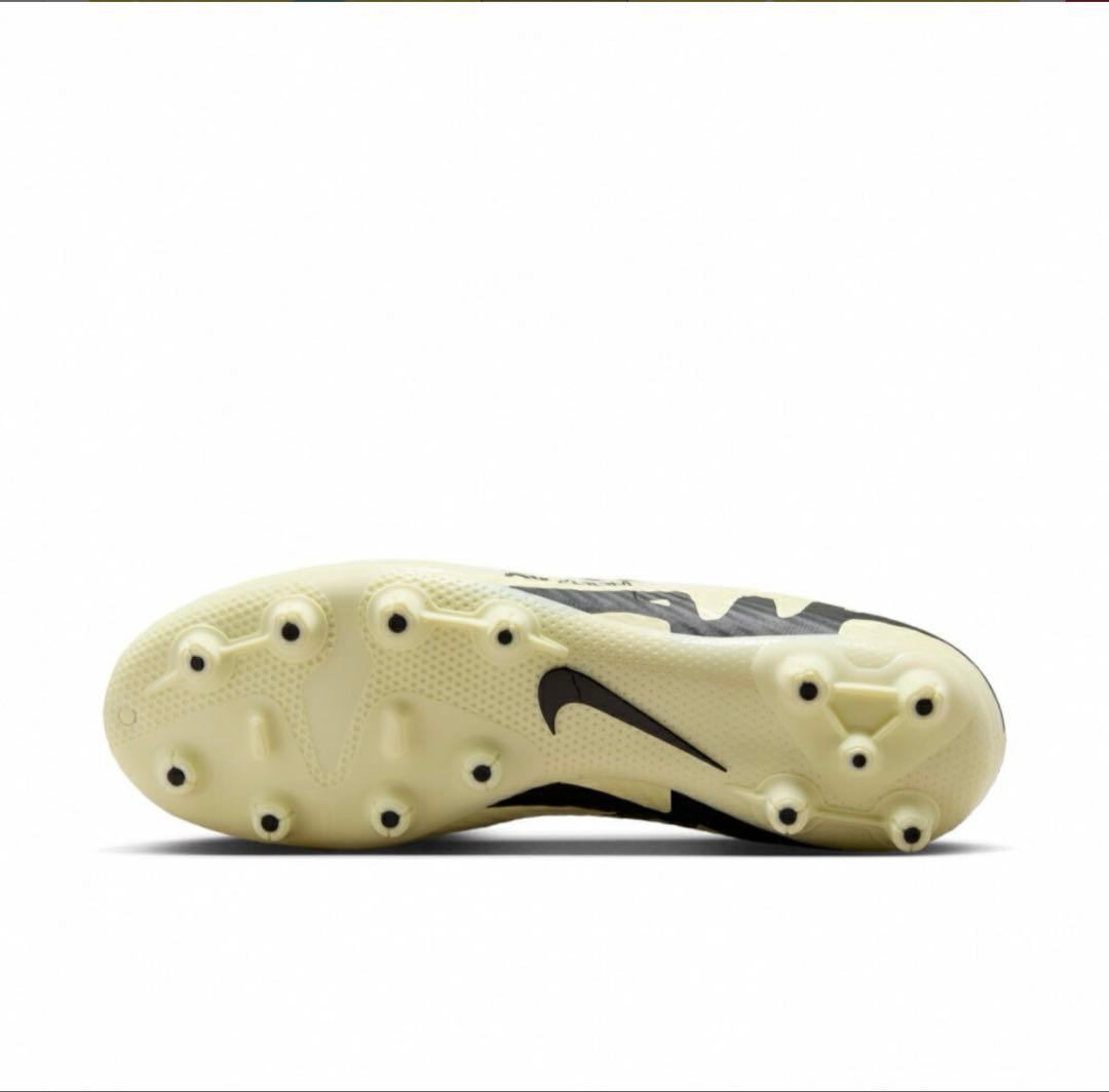 Nike サッカースパイク クリーム×ブラック 24.0cm《新品》
