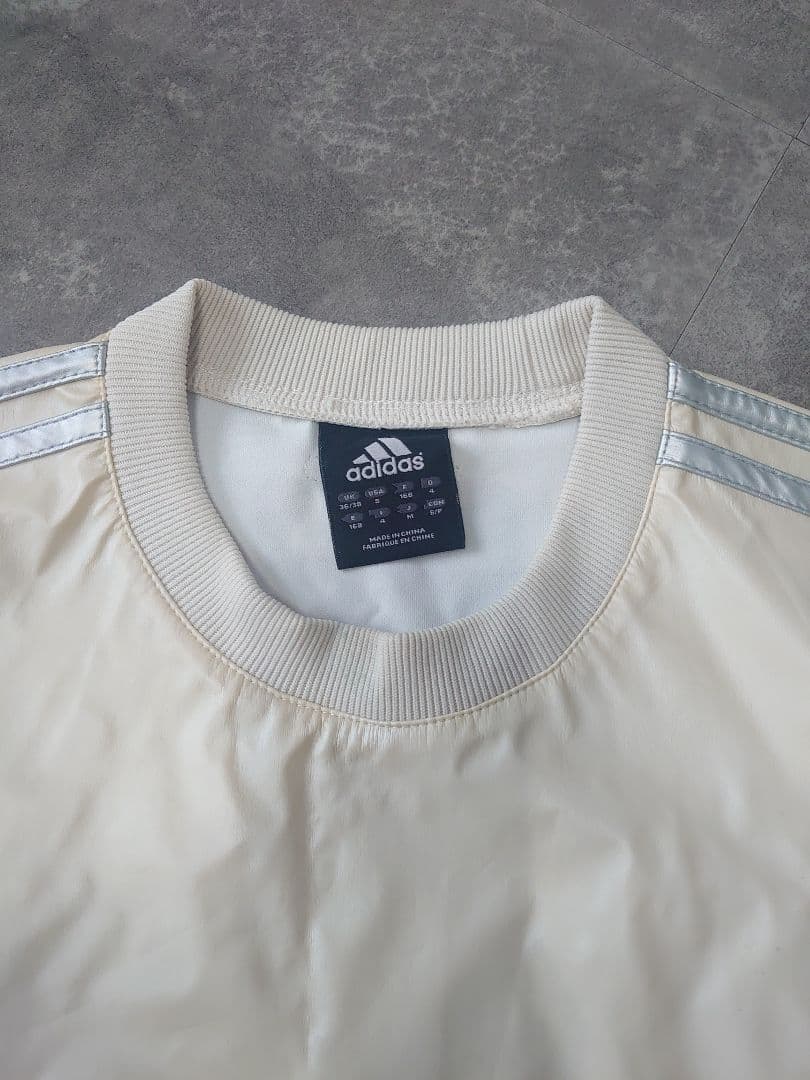 adidas　アディダス　ピステ　厚手　防寒着　観戦着にも