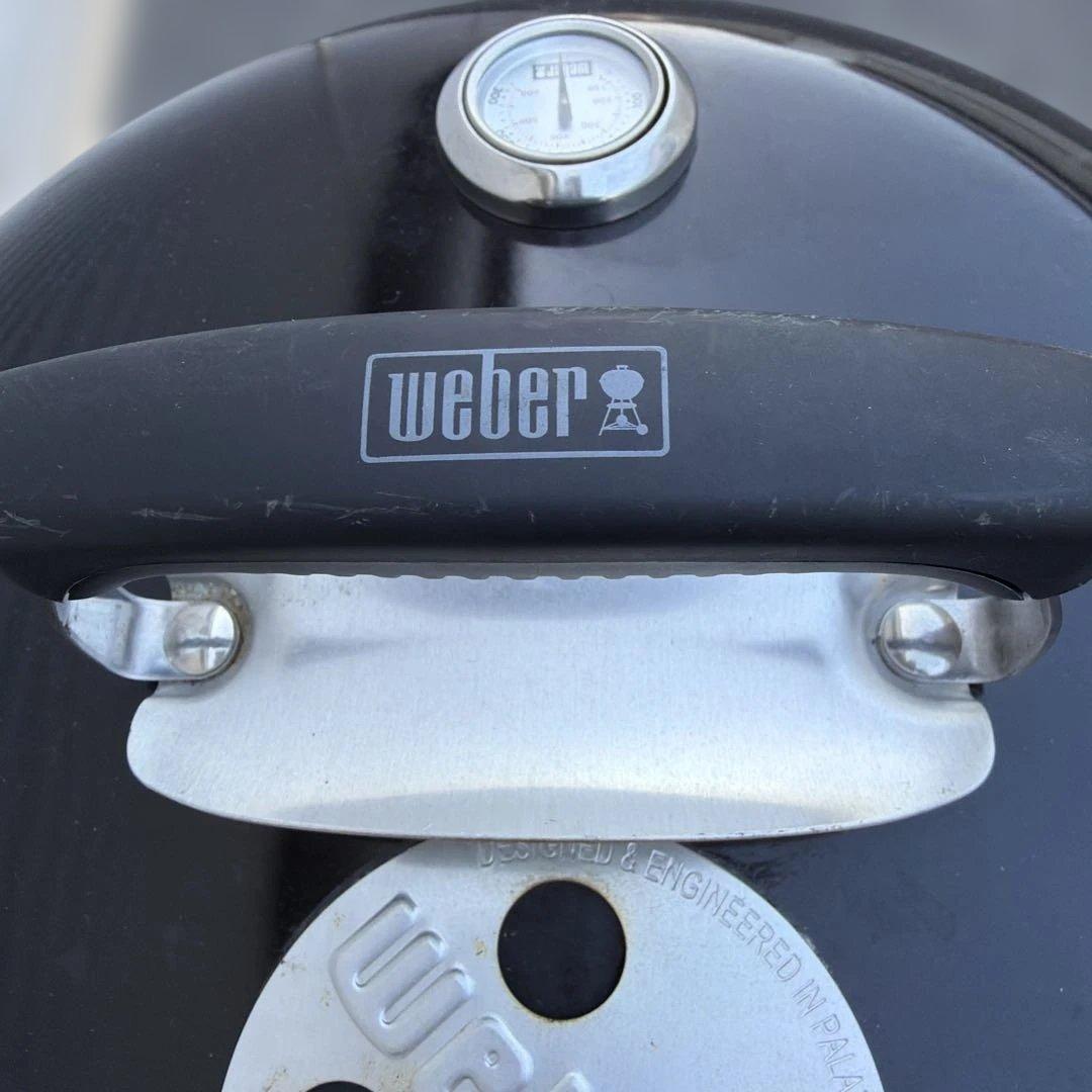 Weber 温度計付き 丸型BBQグリル キャスター付【A-262】