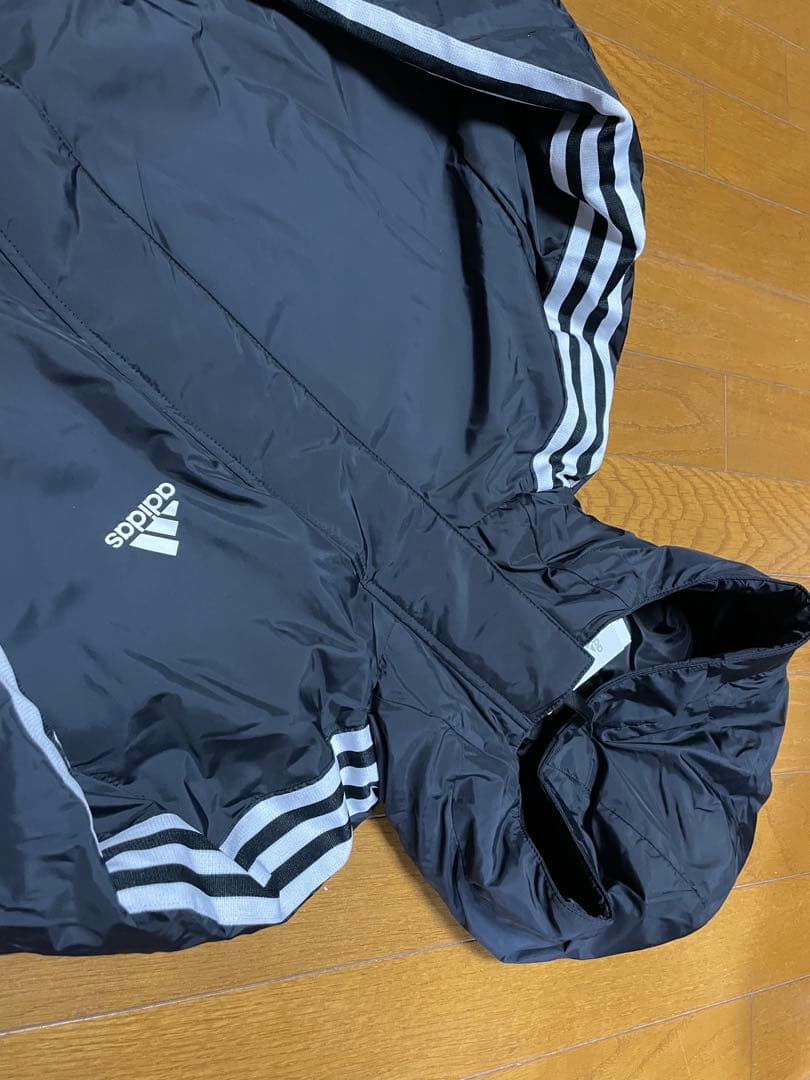 最終価格 新品 Mサイズ アディダス adidas ベンチコート サッカー 防寒