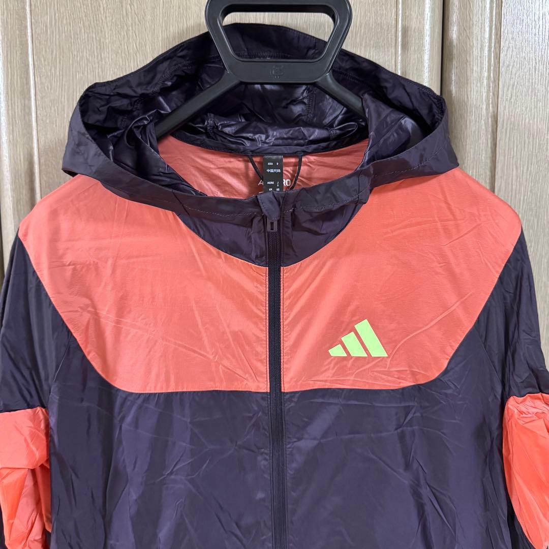 【新品タグ付き】adidas フード付きランニングジャケット Sサイズ