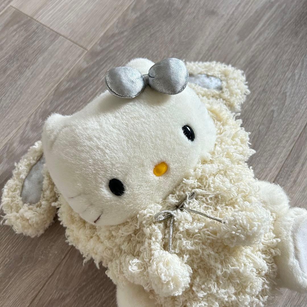 ビビティックス限定品　ハローキティ　キティちゃん　ぬいぐるみ　うさぎ着ぐるみ　白