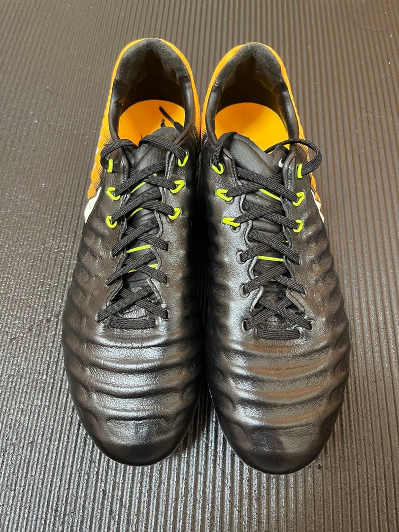 NIKE ティエンポ　27cm