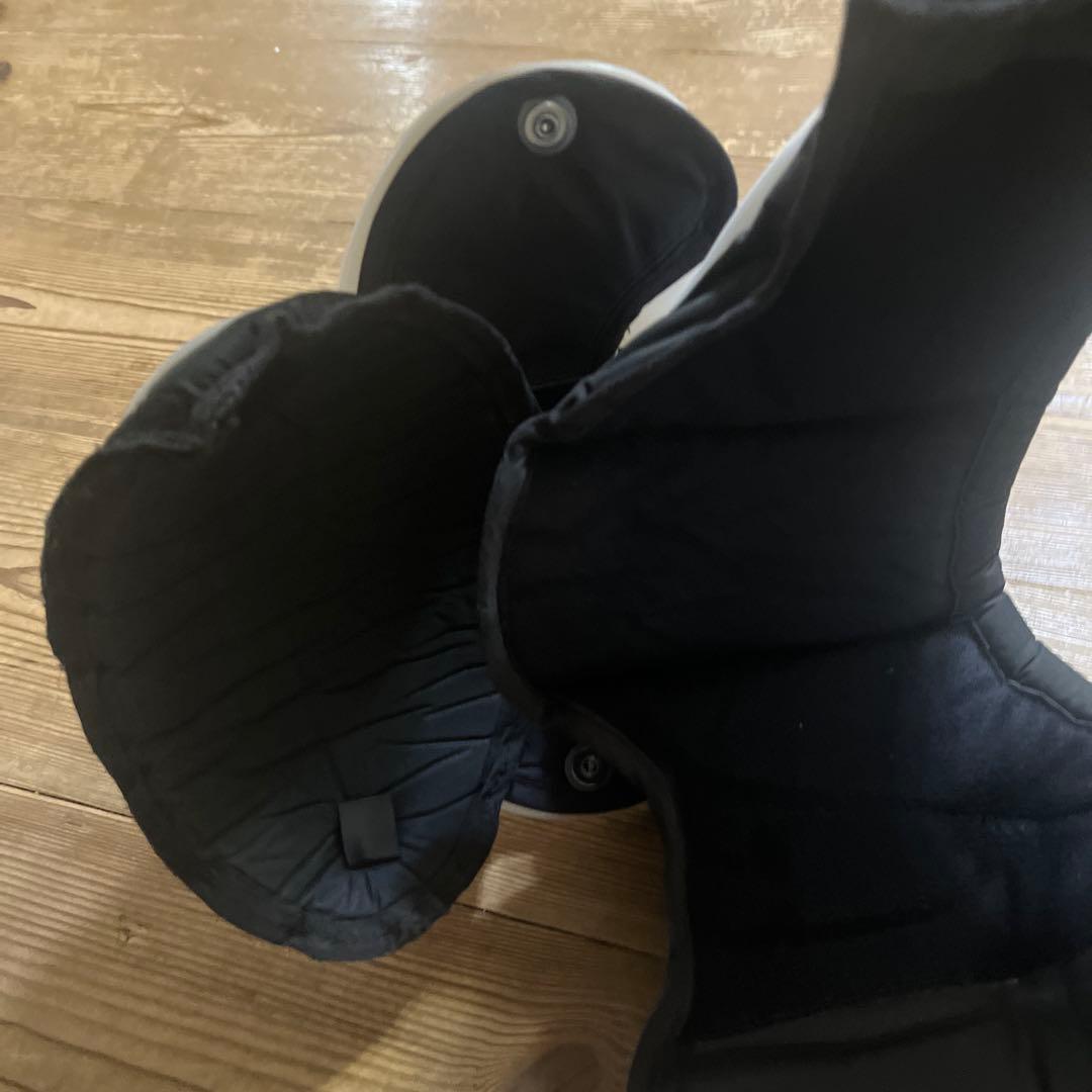 【美品】バックプレート付きDOUGLAS QBK XS ショルダーパッドホワイト