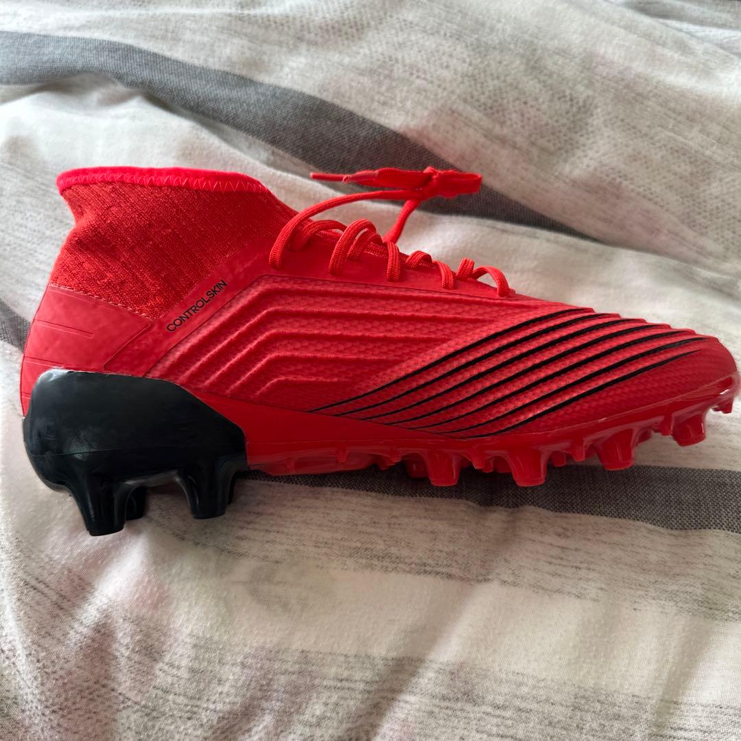 adidasプレデターサッカースパイク