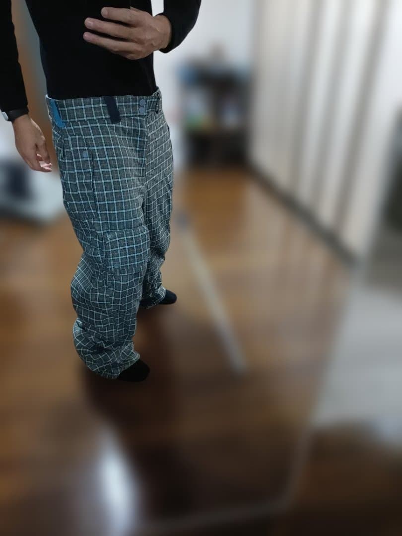 REW スノーボードパンツ 裾破れあり 大きめ
