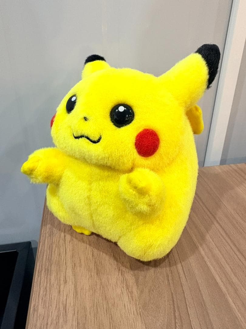 【美品】初期ピカチュウ TOMY ぬいぐるみ ポケモン