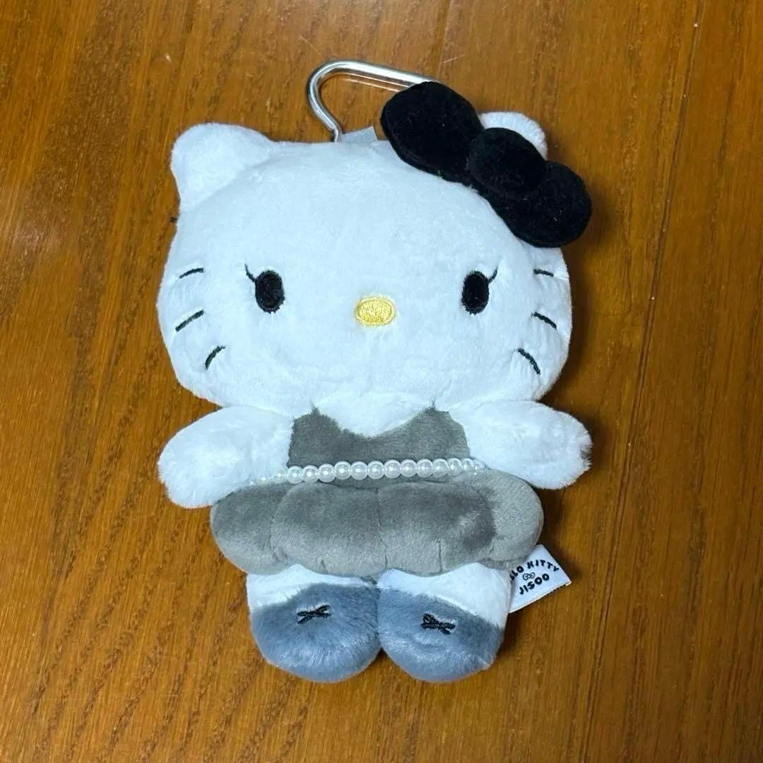 ハローキティ JISOO ブラックグレー PLUSH キーリング