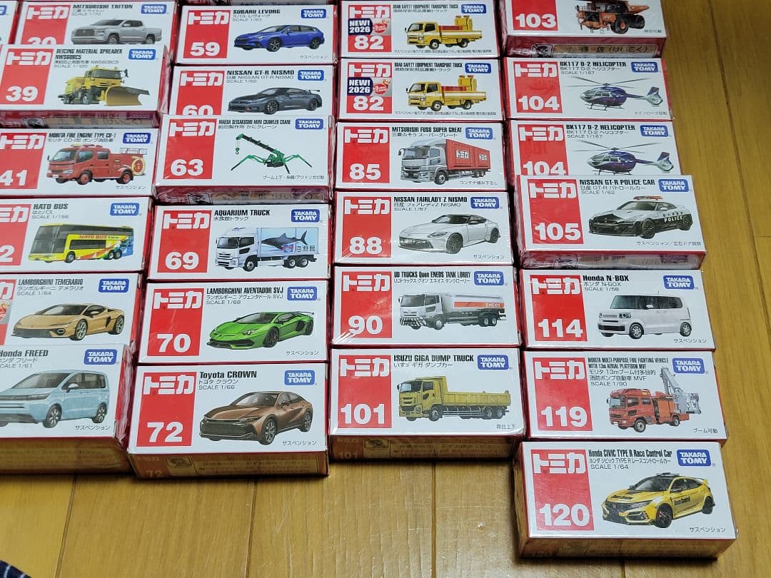 トミカ　40台　まとめ売り　新品未開封