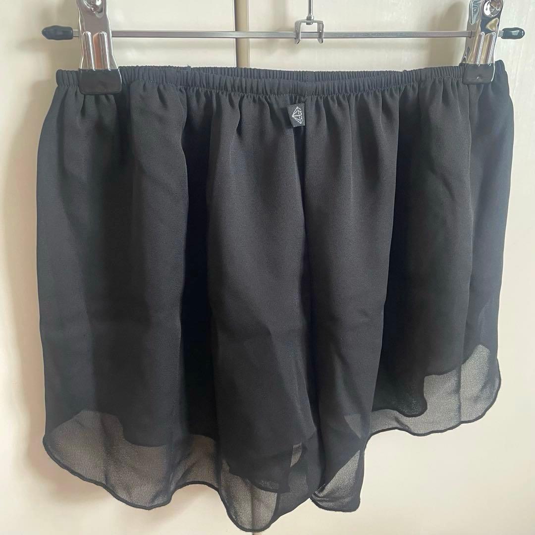 【美品】スカート風 バレエ ショートパンツ S 黒 お尻が隠れる 希少