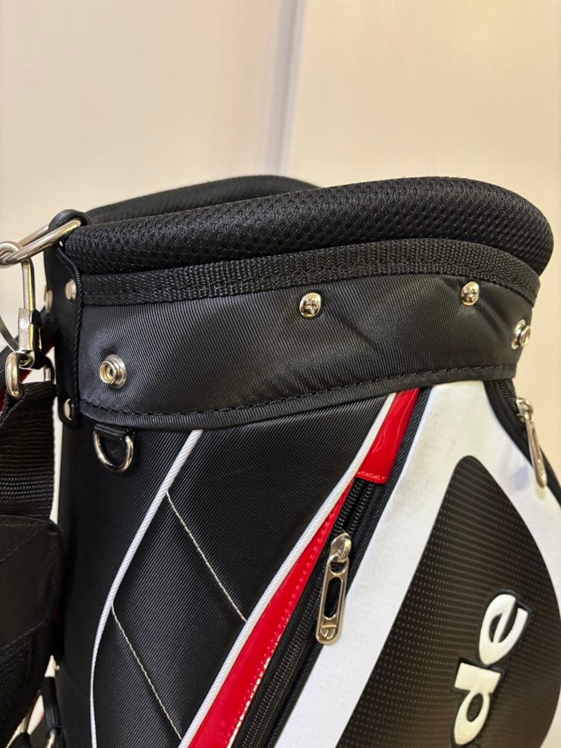 【美品】TaylorMade テーラーメイド　キャディバッグ ブラック