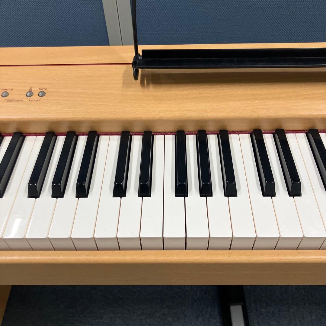 電子ピアノ　Roland F-90