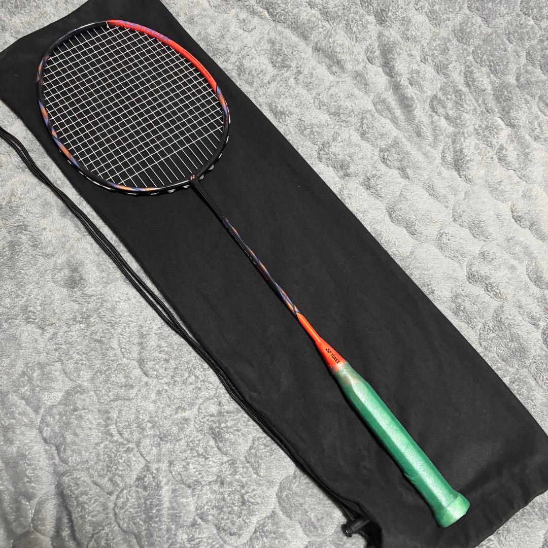 【美品✨】アストロクスASTROX 77 PRO バドミントン3UG5 ケース付