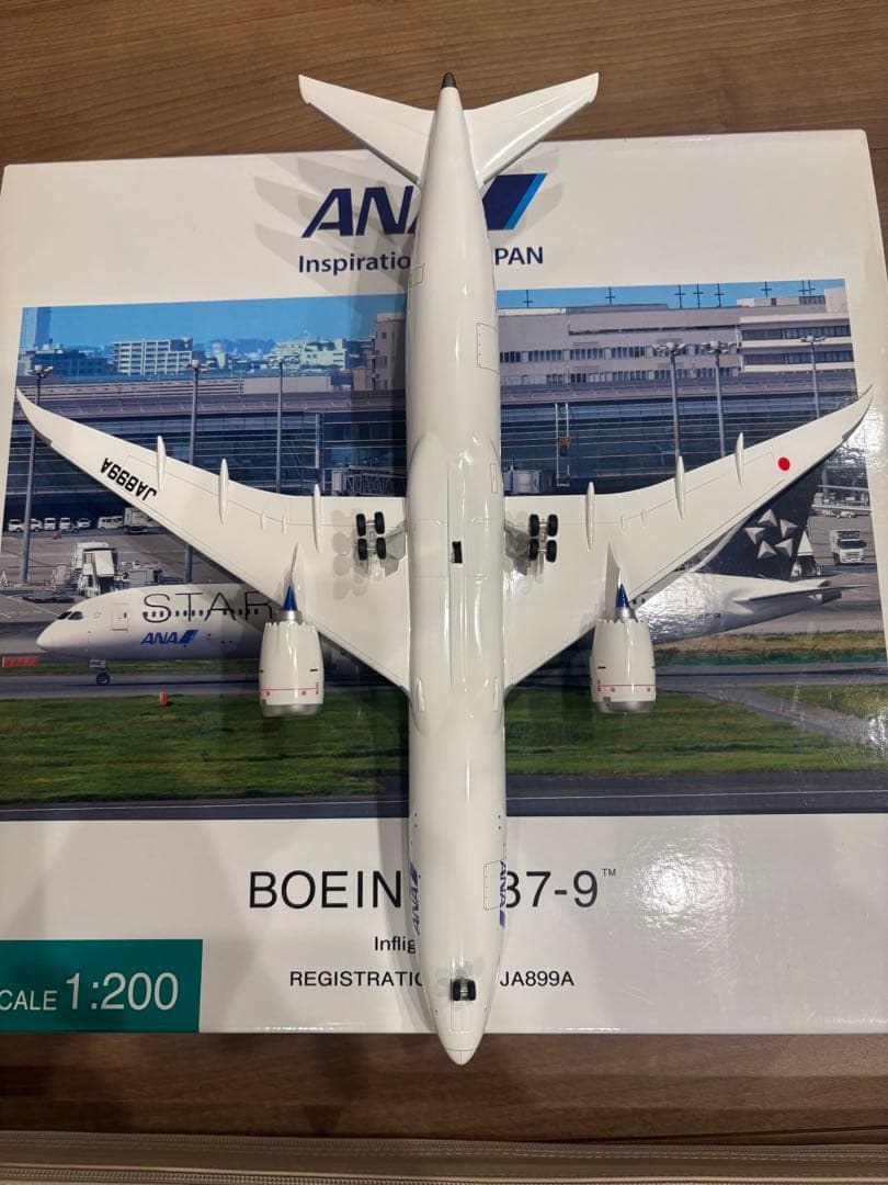 全日空商事 ANA Boeing 787-9 JA899A 1/200