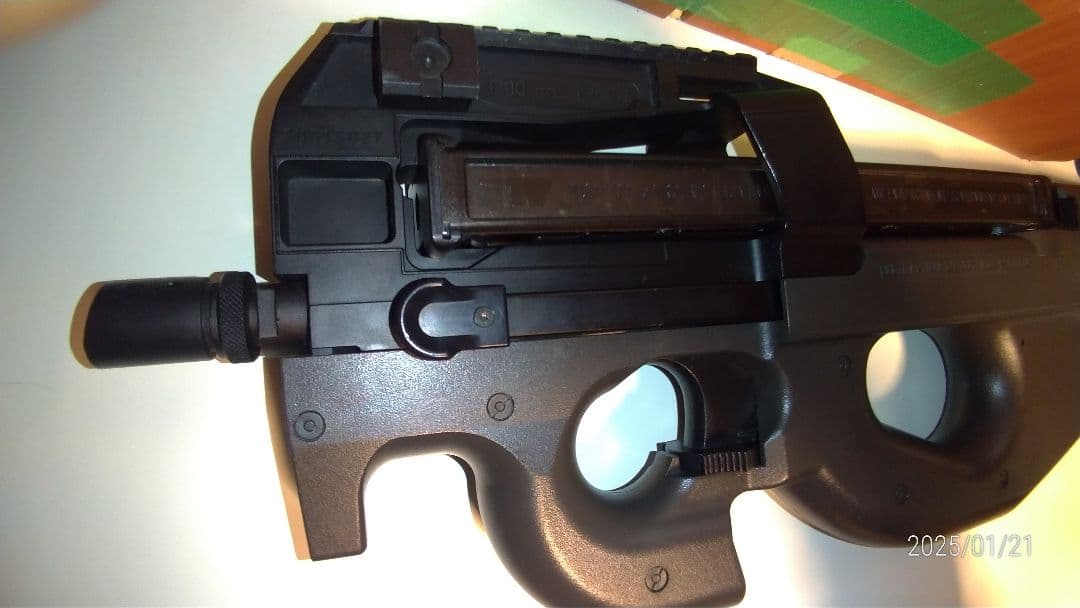 マルイ P-90 TR 中古 サイレンサー、多弾数マガジン付き