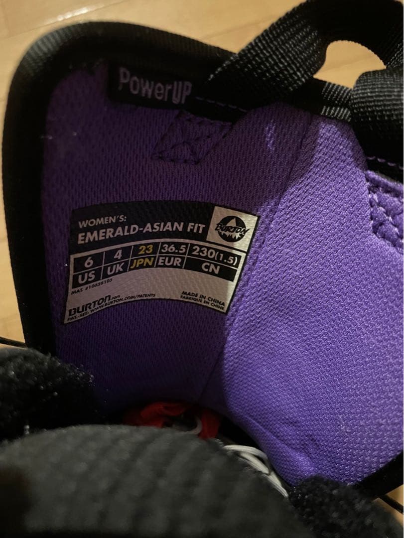 エメラルドアジアンフィット❣️BURTON  23センチ　黒スノボーブーツ