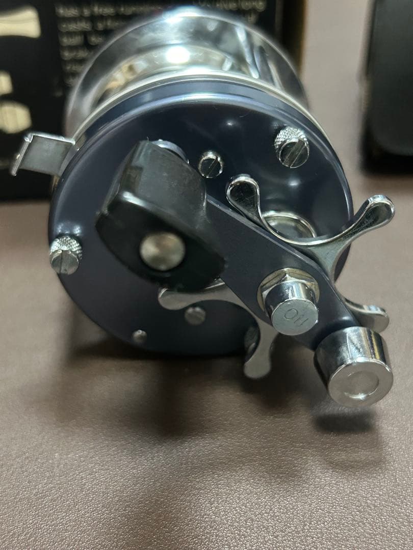 ABU Ambassadeur 5500C ブルーグレー おまけスプール付き