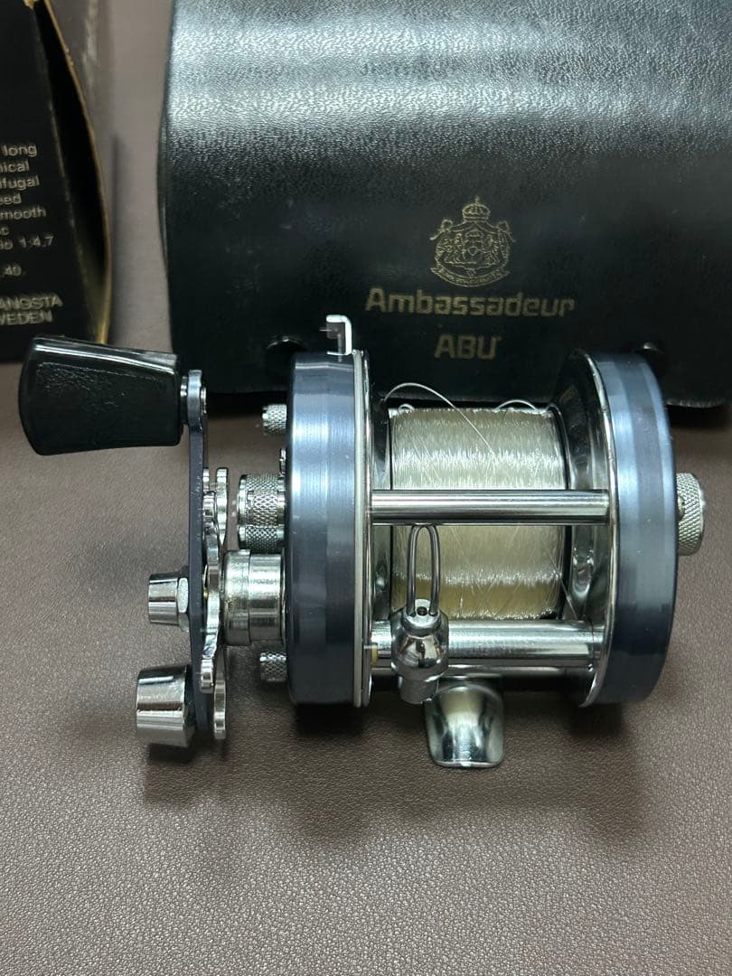 ABU Ambassadeur 5500C ブルーグレー おまけスプール付き
