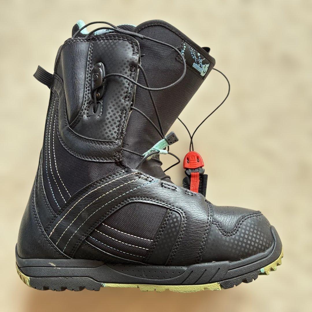 burton スノーボードブーツ　24cm